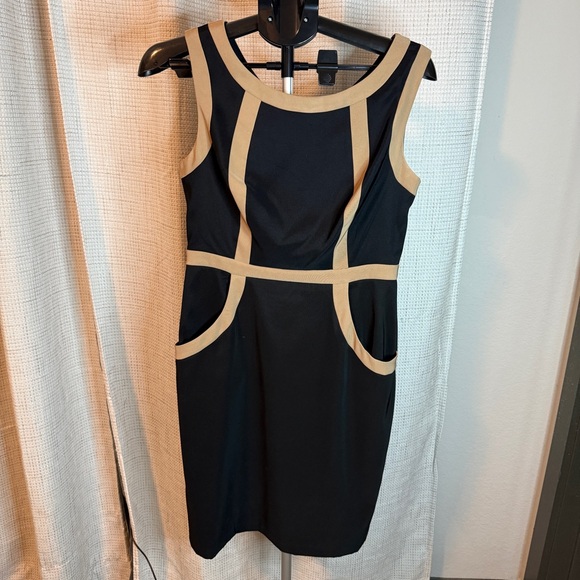 dressbarn Dresses & Skirts - dressbarn Black and Tan Geometric Mini Dress